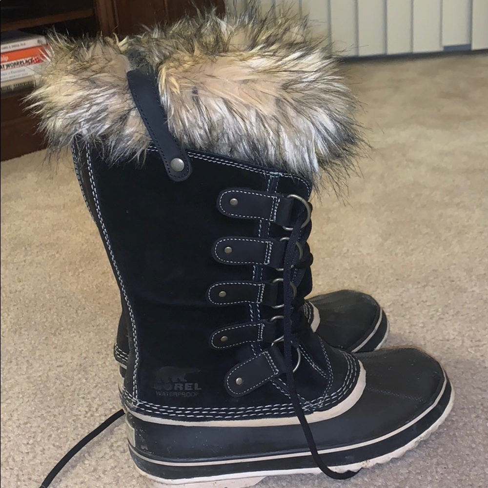 FLASH SALE! Sorel Joan of Arctic snow boots